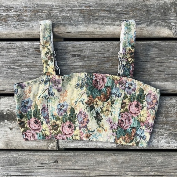 Sugar Thrillz Le Grand Amour Crop Top - Picture 3 of 5